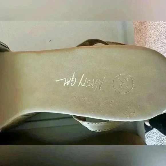 NASTY GAL NUDE WEDGE HEELS SIZE 7 - Picture 2 of 7